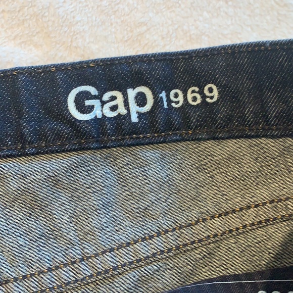 Gap Best Girlfriend Shorts 1969 Collection - Picture 4 of 6